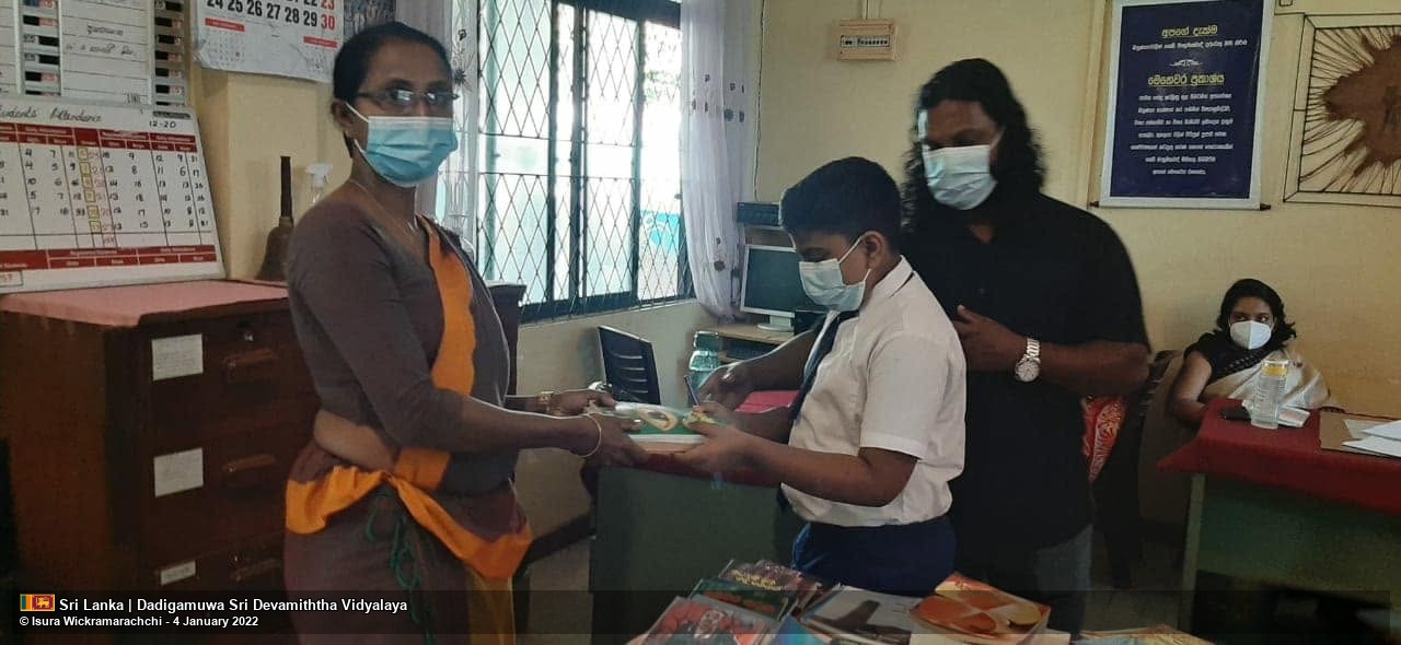 "Hadawathinma Daruwanta" - Donating Books to the Library of My Former School